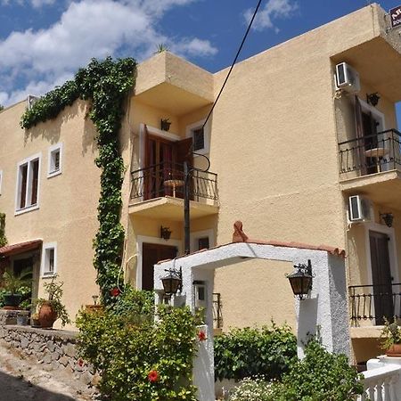 Artemis Rooms Agia Marina  Экстерьер фото