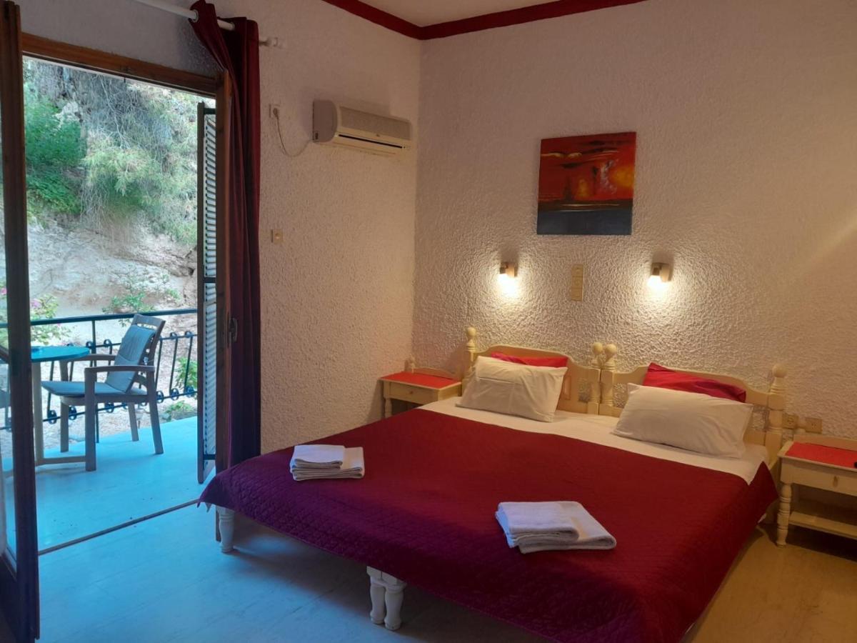Artemis Rooms Agia Marina  Экстерьер фото